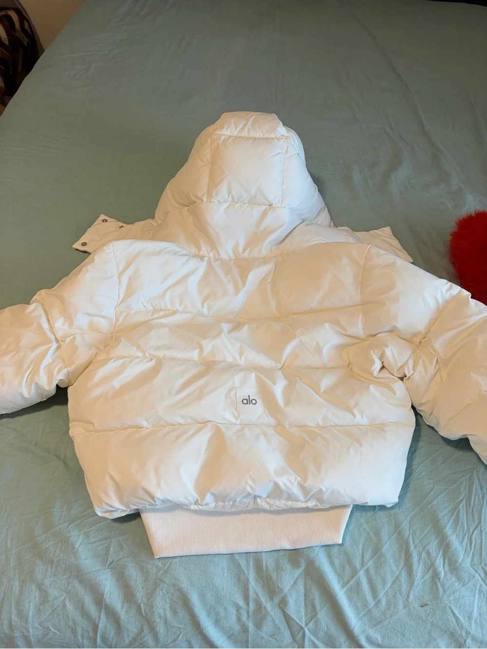 ALO Yoga White Cropped Puffer Jacket with Hood